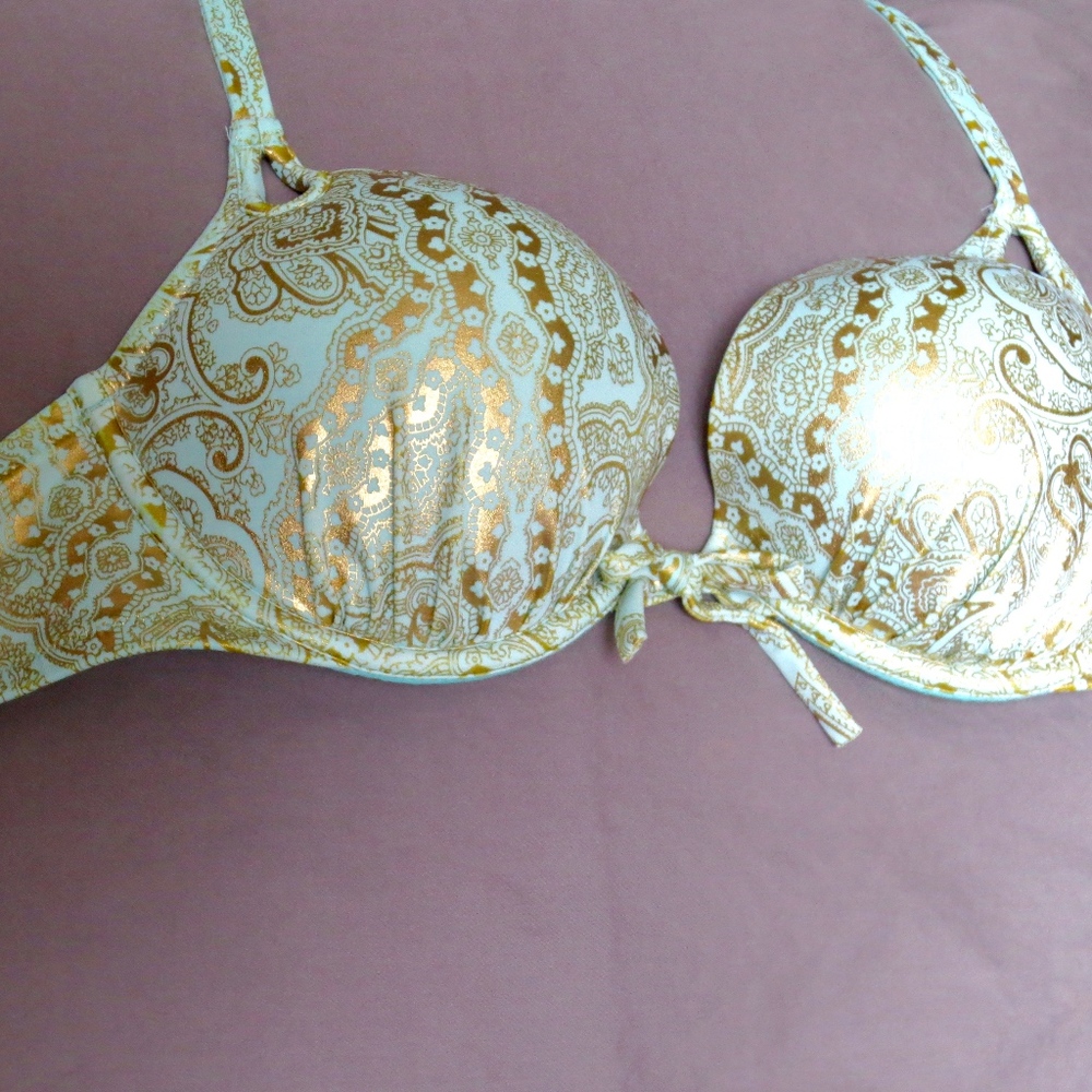 VS Push-up Swim suit top (+ free matching bottoms)